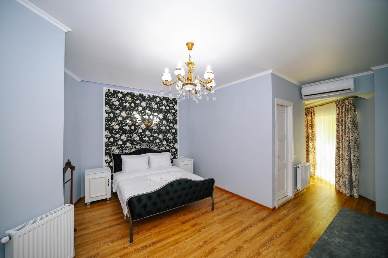 Rose Hotel Vake Tbilisi Zewnętrze zdjęcie