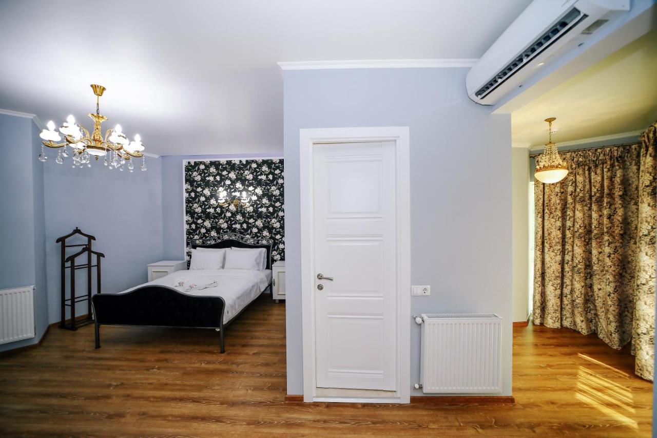 Rose Hotel Vake Tbilisi Zewnętrze zdjęcie