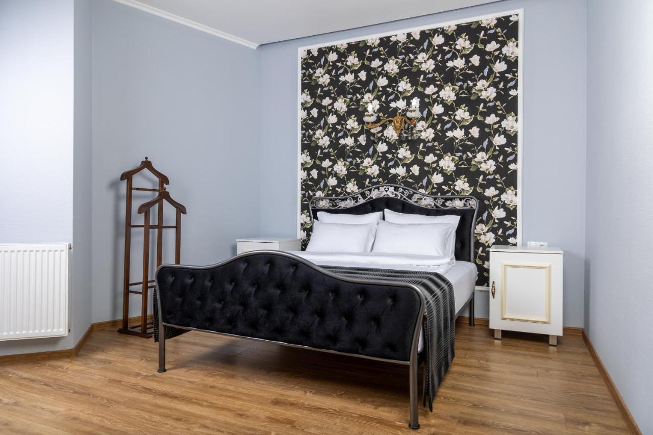 Rose Hotel Vake Tbilisi Zewnętrze zdjęcie